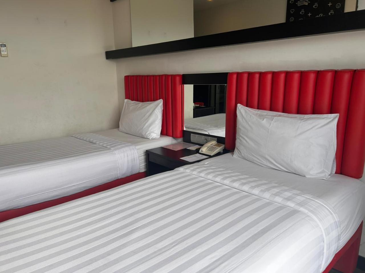 Kalya Hotel Bandung Dago Zewnętrze zdjęcie