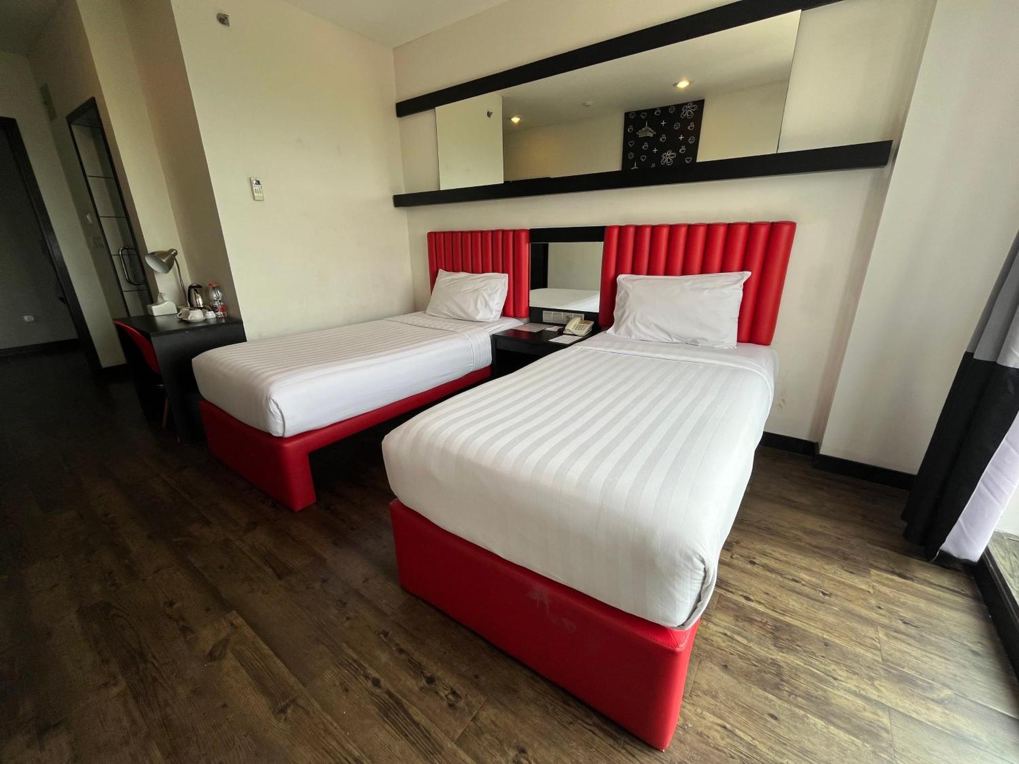 Kalya Hotel Bandung Dago Zewnętrze zdjęcie